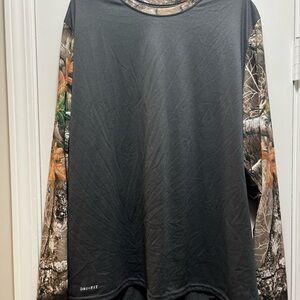 Realtree Nike Grey and Camo Long Sleeve Shirt XL NWT